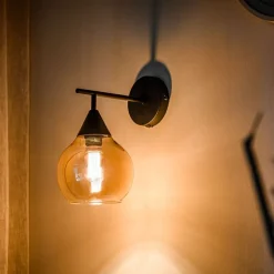 Outlet Wandlamp zwart amber glas 17,8 cm - Lungo Wandlamp